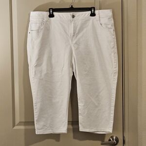22W Lane Bryant Women's Cropped White Jeans